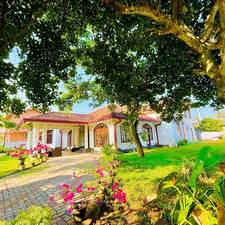 Grand Villa Negombo Extérieur photo